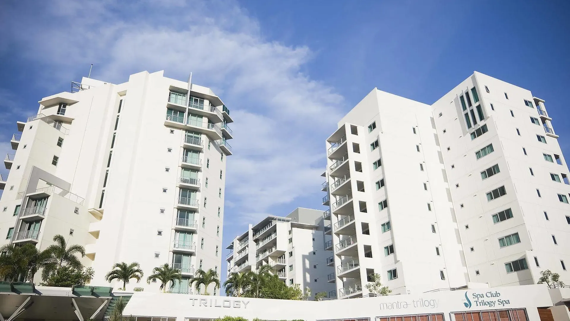Hotel Mantra Trilogy Cairns